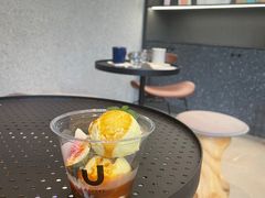 -HUG·拥抱咖啡(郑州宝龙广场店)