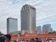 -万达广场(南昌红谷滩店)