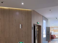 -上海虹桥中心爱琴海亚朵S酒店
