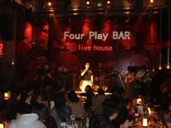 -FOUR PLAY BAR