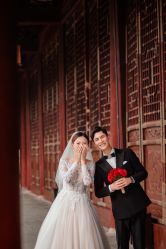 -雪中彩影婚纱摄影·微光艺术中心