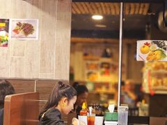-Win's Indonesian Restaurant