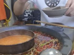 -黄潇洒老火锅(九眼桥宏济巷店)