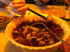 馋嘴牛蛙-龙门阵茶屋川菜馆(武康路店)