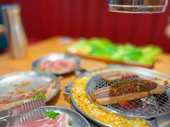 -青瓦炭韩潮烤肉(花园道店)