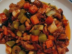 -三人行骨头王火锅(长寿店)