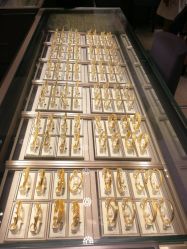 -周大福CHOW TAI FOOK(浦东八佰伴店)