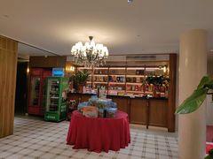 -鹏城人家海鲜酒家·23年老字号(较场尾店)