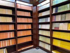 -新华书店(泉城路店)