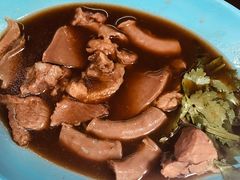 -Kha Mu Charoensang(Silom)