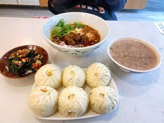 -李与白包子铺(桐梓林店)