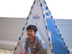 -深圳富苑皇冠假日套房酒店