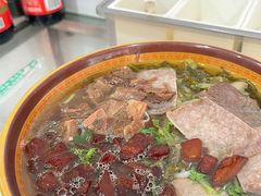 -花溪牛肉粉(八鸽岩店)
