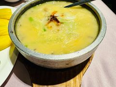 -彩云天云南餐厅