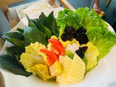 蔬菜拼盘-左庭右院鲜牛肉火锅(浦江欢乐颂店)