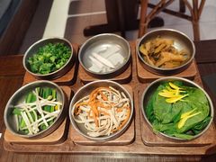 -银米·云南传统过桥米线(双廊黑金冠店)