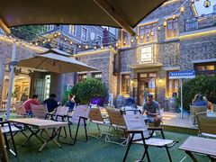 -麦落精酿啤酒餐吧(先农大院店)