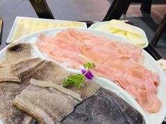 -红九格老火锅(三峡广场店)
