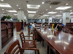 -武汉大学图书馆·文理学部总馆