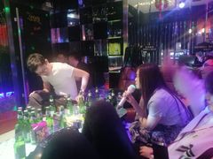 -乐天虫量贩式KTV(十字街店)