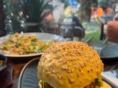 -Let'sBURGERplus·非常创意汉堡(三里屯店)