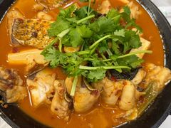 -万佛湖许老大铁锅鱼(黑金冠店)