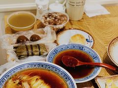 -芳婆糕团店(王府大街店)