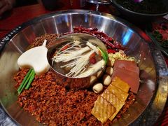 -谭鸭血老火锅(远大购物广场店)