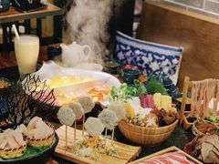 -湊湊火锅·茶憩(杭州湖滨银泰in77店)
