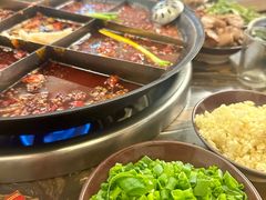 -艾嬢七八九老火锅(37年李子坝店)