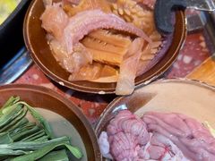-赵美丽·重庆社区火锅·直营店(火车东站·中豪国际店)