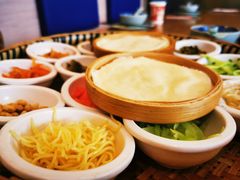 -包整·丝娃娃(一览甲秀楼风景店)