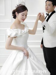 -纪梵希旅拍婚纱摄影(大连总店)