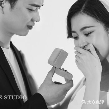 解读了时尚的黑白婚纱照  才配与时光并存