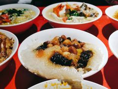 -蓝田九大碗民俗食府(蓝田店)