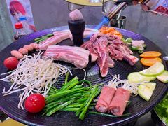 -豚豚家돈돈가韩国锅盖烤肉(新北万达店)