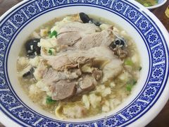 -崇德楼水盆牛羊肉泡馍馆(文艺路店)