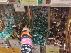 -VENCHI 闻绮(上海佛罗伦萨小镇店)