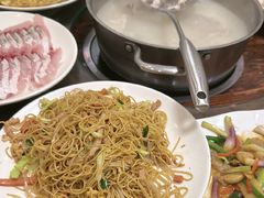 -正能量脆肉鲩火锅