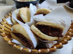 -闫家驴肉老店(华电一校店)