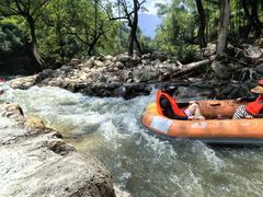 -雅鲁激流探险漂流