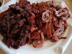 -闫家驴肉老店(华电一校店)