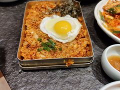 辣白菜炒饭-味家烤肉烤鳗鱼牛排(西塔旗舰店)