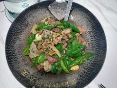 -费大厨辣椒炒肉(黄兴中心广场店)