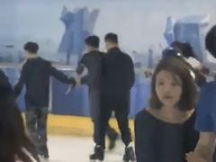 -正佳冰河湾真冰滑冰场