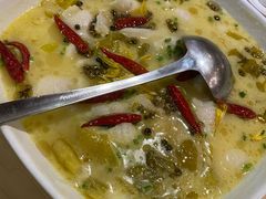 酸菜鱼片汤-避风塘(百联东郊店)