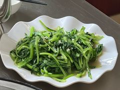 -粘豆包柴火铁锅炖