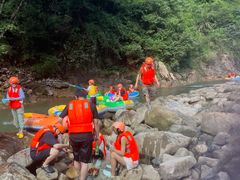 -雅鲁激流探险漂流