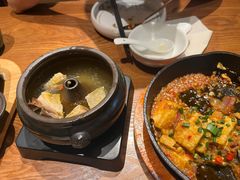 -云海肴·汽锅鸡·云南菜(天山百盛优客店)