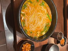 -银米·云南传统过桥米线(双廊黑金冠店)